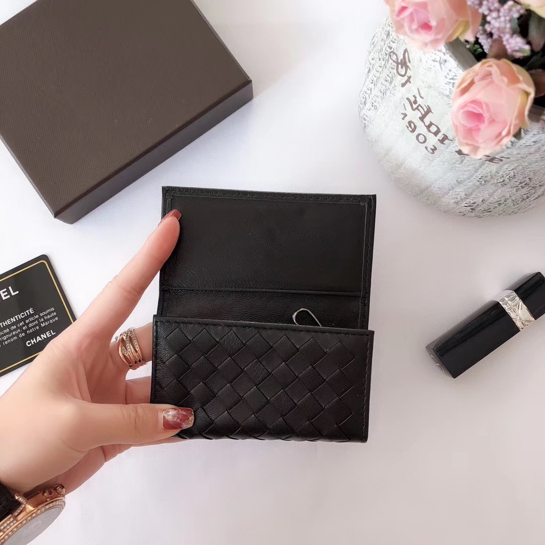 個性的なデザ 人気ブランドボッテガヴェネタ Bottega Veneta 実物の写真 N品スーパーコピー代引き対応国内発送後払い安全必ず届く優良サイト